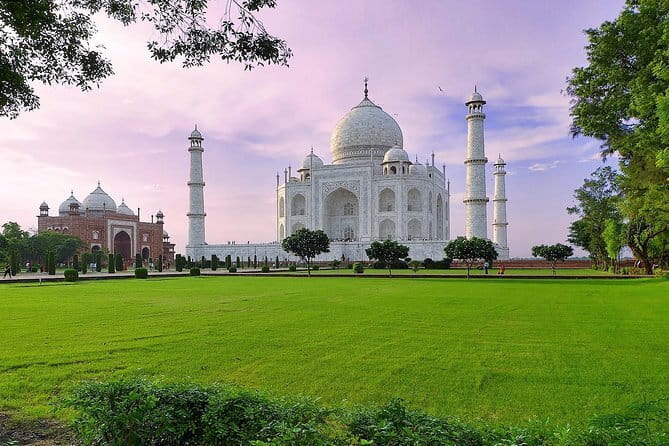 Jaipur Full Day Heritage of Pink City Tour By Tuk Tuk With Chai - Royal Gaitor offers finely carved memorials
