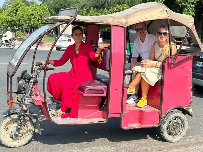 Jaipur Half-Day City Tour By E-Rickshaw with Female Driver - Why the female-driver format matters in Jaipur