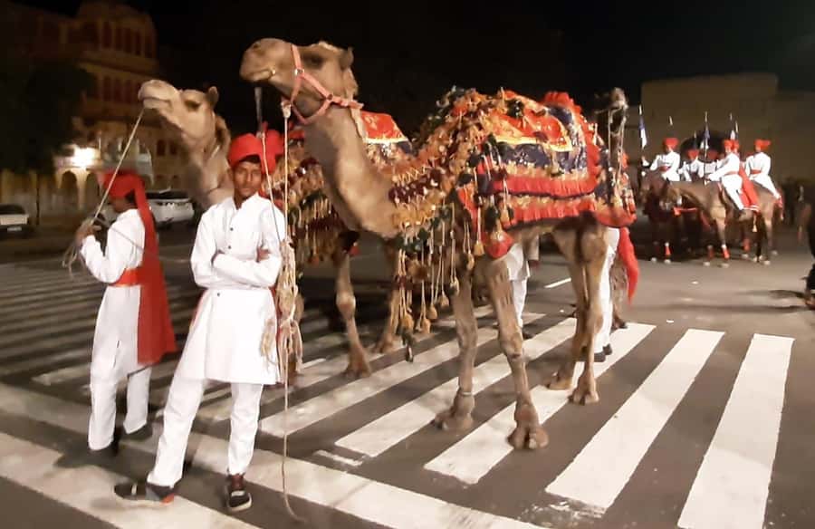 Jaipur: Night Tuk-Tuk Tour With Friendly Local Driver - How the drivers shape the experience