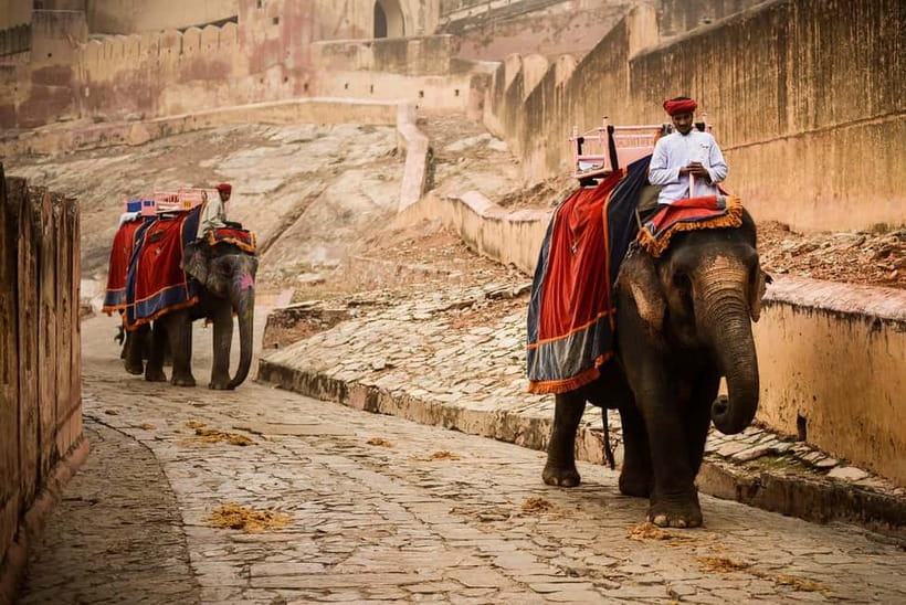 Jaipur: Private Full-Day City Tour By Tuk-Tuk with Pick-Up - City Palace deserves the longest central-city visit