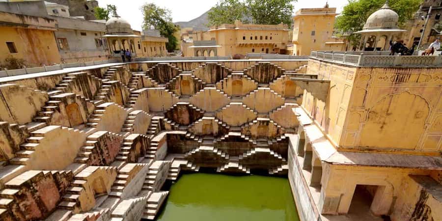 Jaipur: Private Full-Day Sightseeing Tour by Tuk-Tuk - Amber Fort, the day’s major historical stop