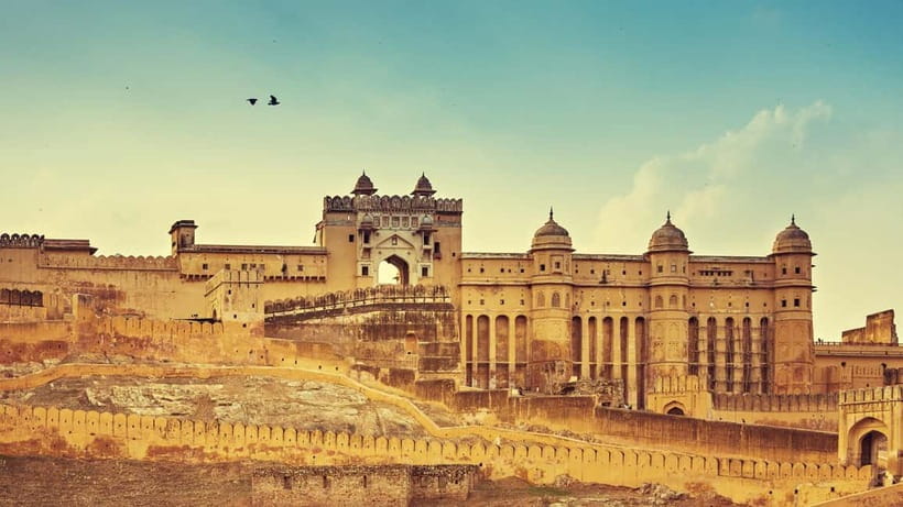 Jaipur Sightseeing by Tuk-Tuk: Temples, Palaces & Markets - Why a tuk-tuk is a good way to see Jaipur