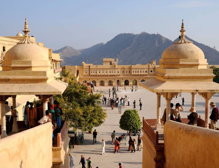 Jaipur Sightseeing by Tuk-Tuk: Temples, Palaces & Markets - Jantar Mantar turns astronomy into architecture