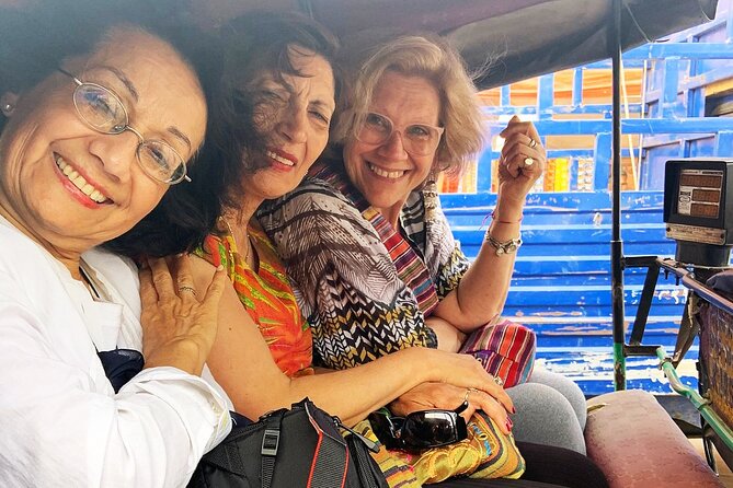 Jaipur Tour by Tuk-Tuk or Car with Flower Market - Starting with samosas, lassi, and a local welcome