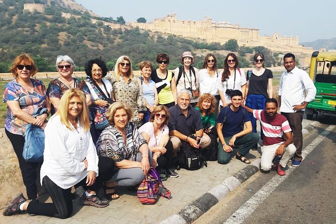 Jaipur Tour by Tuk-Tuk or Car with Flower Market - Panna Meena Step Well and old Amer lanes