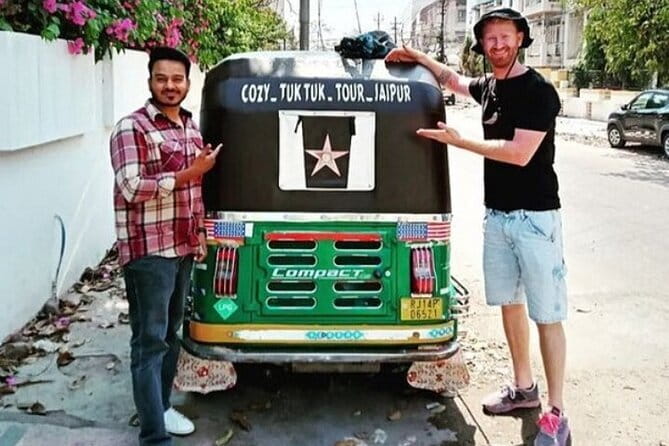 Jaipur Tuktuk Local Sightseeing Day Tour - City Palace gives you the royal setting