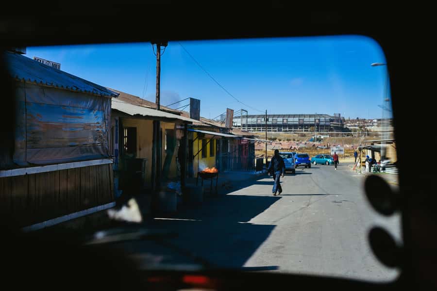 Johannesburg: Soweto Tour by Tuk Tuk - A Kota sandwich to finish