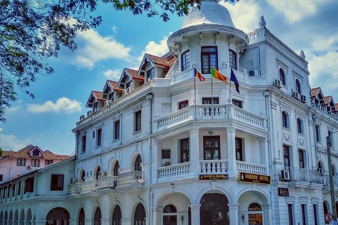 Kandy City Sightseeing and Ambuluwawa Tower by Tuk Tuk Tour - Why Ambuluwawa Tower makes this Kandy day trip different