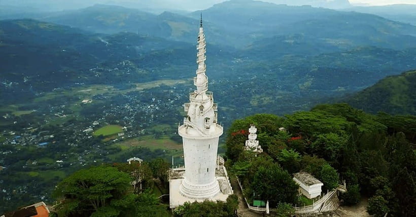 Kandy City Tour & Ambuluwawa Tuk Tuk Adventure - Royal Botanical Garden Peradeniya