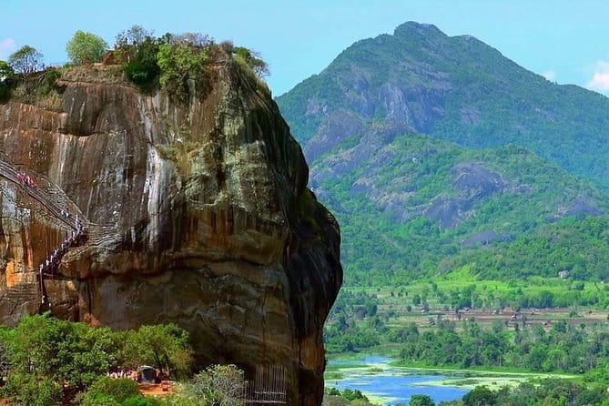 Kandy City Tour by Tuk Tuk - Ceylon Tea Museum in 30 minutes