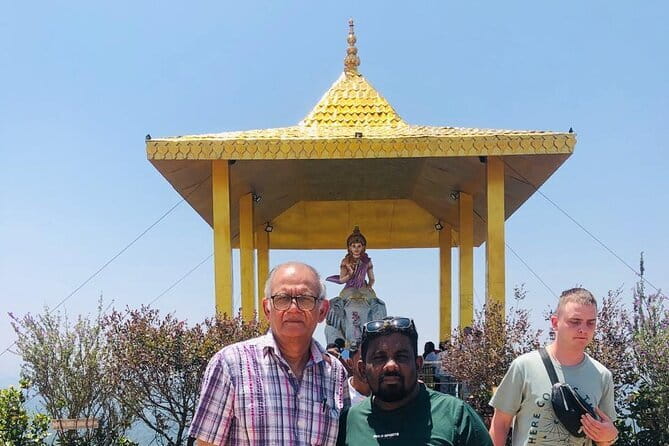Kandy City Tour With Modern Tuk Tuk - Royal Botanic Gardens in Peradeniya
