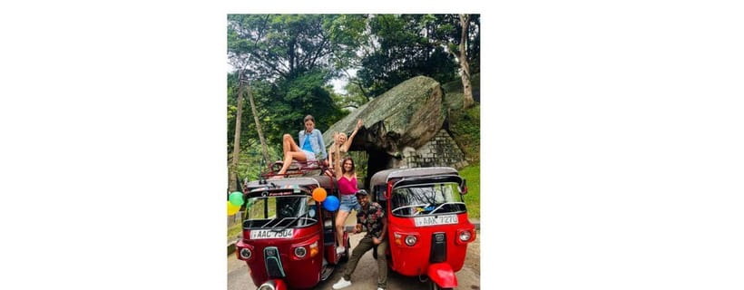 Kandy: City Tuk-Tuk Day Tours with a Local Guide - Royal Botanical Garden in Peradeniya