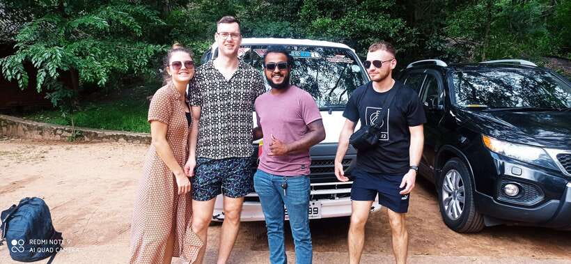 Kandy: Guided City Tour by Tuk-Tuk - Starting with Kandy views and hilltop temples