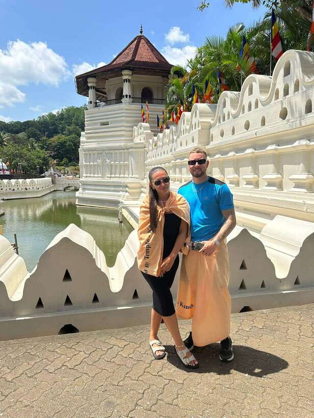 Kandy Private Guided City Tour by Tuk Tuk - Hilltop views at Bahirawakanda and Kandy View Point