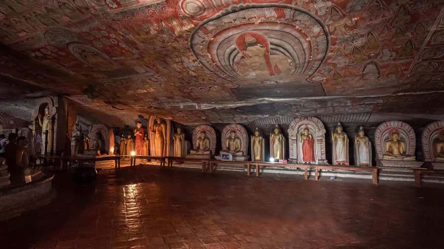 Kandy: Sigiriya and Dambulla Day Trip with Tuk Tuk Ride - Who should book this experience?