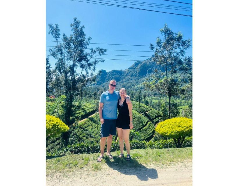 Kandy to Nuwaraeliya Day Or Drop Tour By Local Tuk Tuk - Damro Tea Factory and Garden