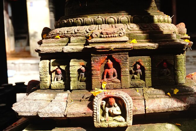 Kathmandu Rickshaw Tour Of Thamel And Durbar Square - The unnamed garden or quiet stop