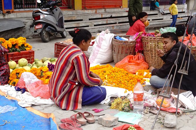 Kathmandu Rickshaw Tour Of Thamel And Durbar Square - Timing, traffic, and the value of door-to-door service