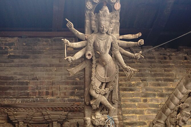 Kathmandu Rickshaw Tour Of Thamel And Durbar Square - How the private guide affects the experience
