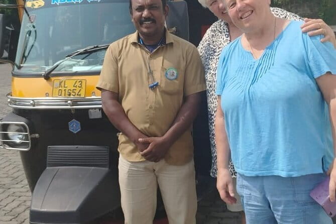 Kochi Exclusive Local Sightseeing Tuk-Tuk Tour - Paradesi Synagogue and Cochin Spice Market