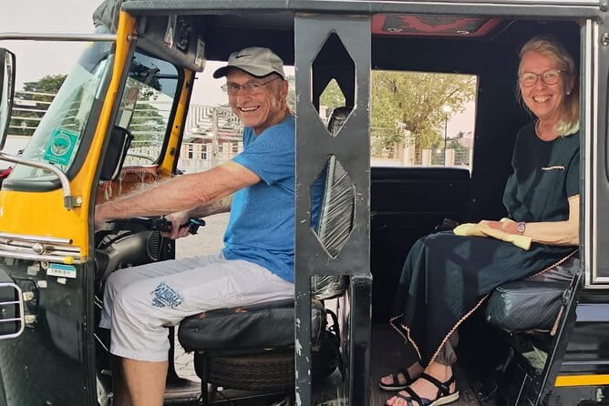 Kochi Exclusive Local Sightseeing Tuk-Tuk Tour - Chinese fishing nets and Fort Kochi Beach