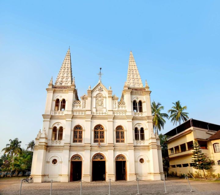 Kochi: Private Tuk-Tuk City Tour with Hotel Pickup - Churches and colonial-era Kochi