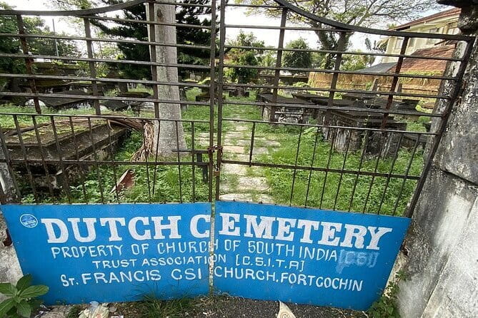 Kochi Sightseeing Tuk-Tuk Tour with Pickup From Cruise Ships - Fort Kochi Beach and the old European quarter