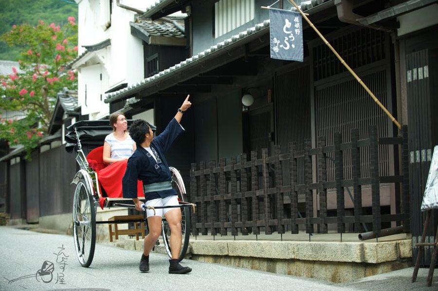 Kyoto: Arashiyama Customized Rickshaw Tour & Bamboo Forest - Why a rickshaw is a smart way to see Arashiyama