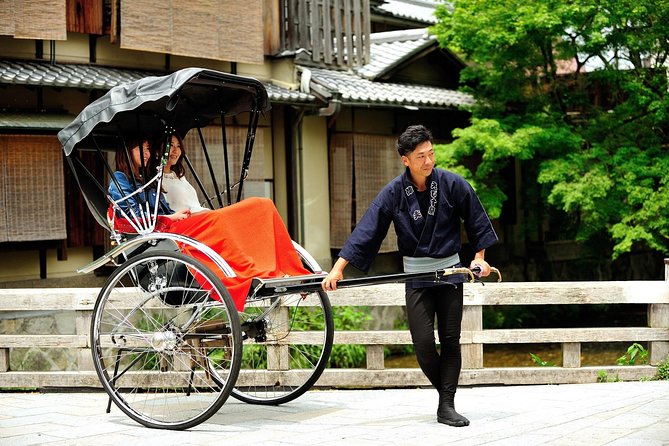 Kyoto Rickshaw Tour - Yasaka Shrine and old New Year customs