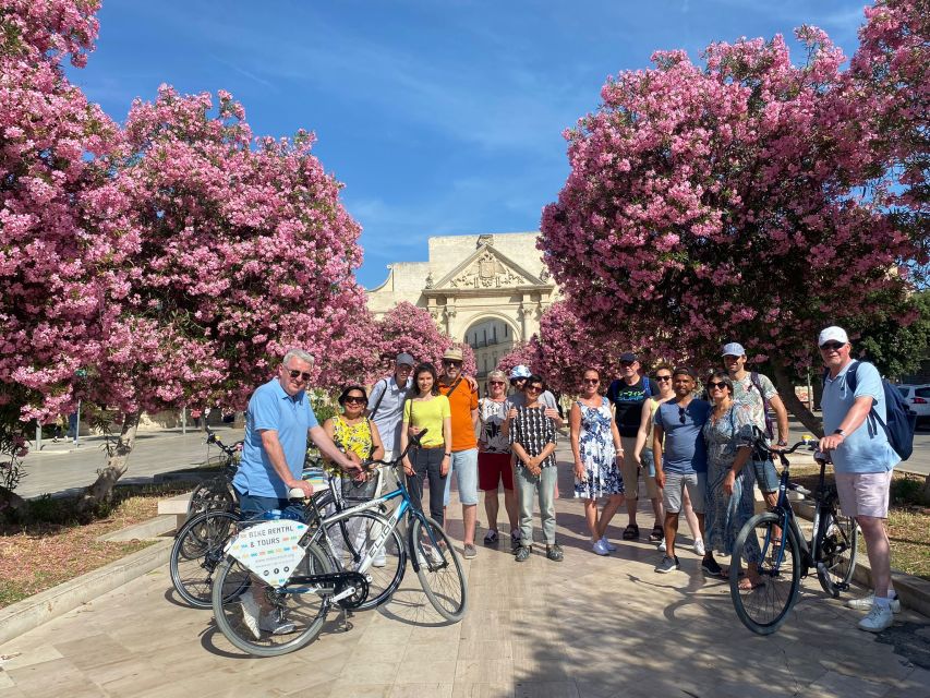 Lecce: City Highlights Guided Tour by Rickshaw - The guides shape the experience