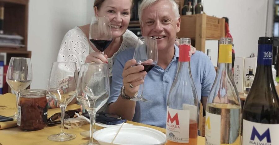 Lecce: Guided Tour & Wine Tasting by Rickshaw - Santa Croce and Lecce’s Baroque showmanship