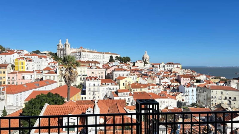 Lisboa: Tuk Tuk ride in Alfama & pick-up you at the hotel. - A Fast Ride Through Lisbon’s Seven Hills