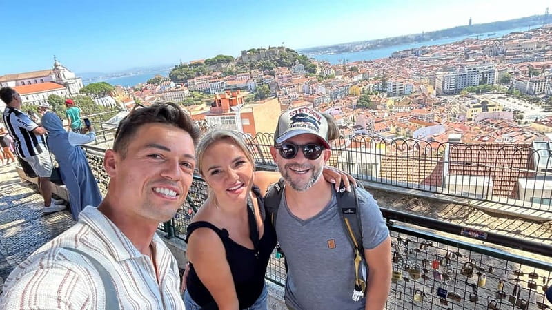 Lisboa: Tuk Tuk ride in Alfama & pick-up you at the hotel. - The Cathedral, Santa Luzia, the Pantheon, and the Castle