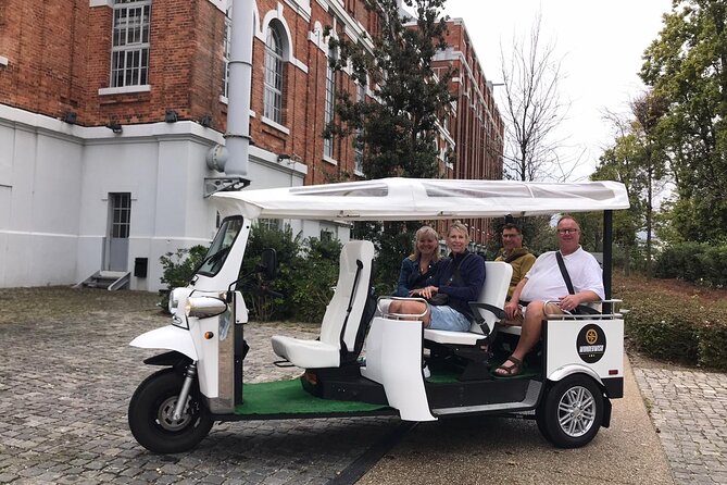 Lisbon 1h30 Tuk-Tuk Tour: The best way to visit the city - Starting with Lisbon’s grand central squares