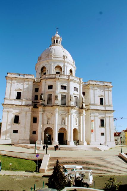 Lisbon:2-hour sightseeing TukTuk Tour with free Pickup - A private two-hour route, not a full-day tour