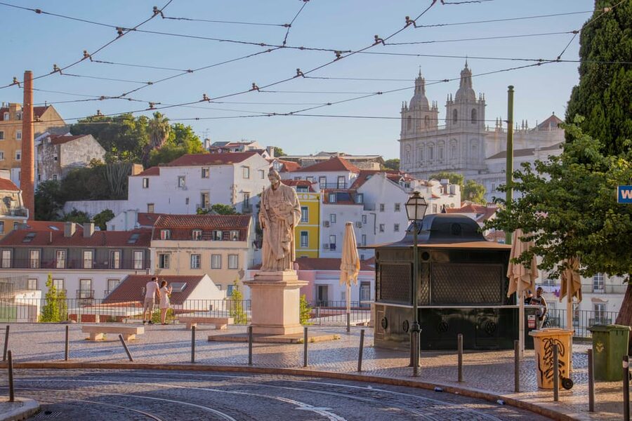 Lisbon: 2h or 4h Private TukTuk Tour with a True Local Guide - Avenida da Liberdade and the western city