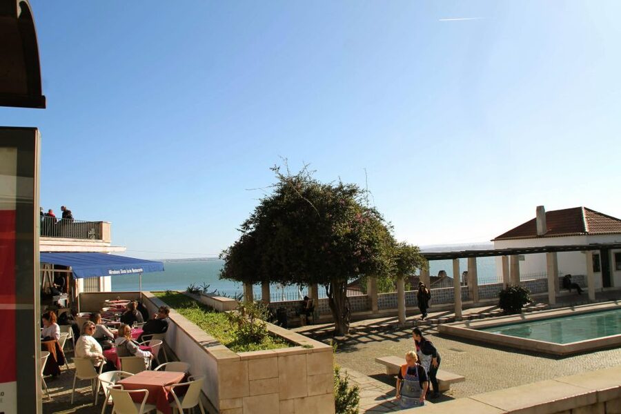 Lisbon: 3-Hour Sightseeing Tuk-Tuk Tour with Free Pickup - Comfort, age limits, and weather