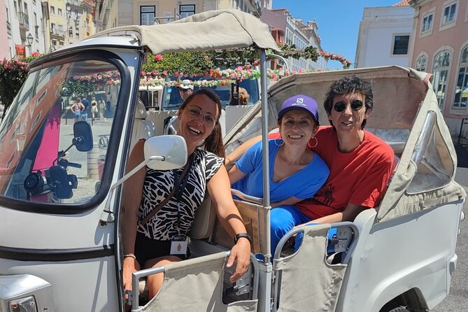 Lisbon Adventure: 2 Hours Tuk-Tuk Tours and 2 H Sunset Sailing - Senhora do Monte and São Vicente de Fora