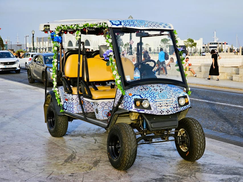 Lisbon: Alfama tour by tuktuk private, up to 90 min - São Vicente and the National Pantheon