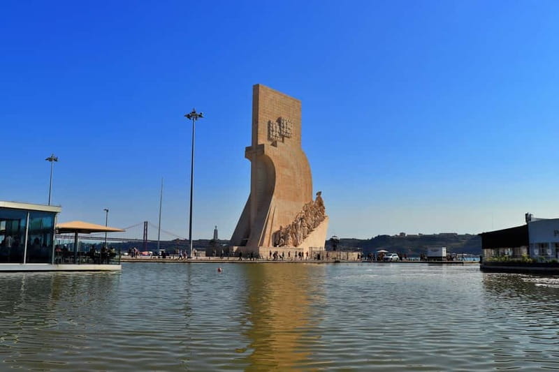 LISBON: Amazing Tuktuk tours with a local portuguese guide - Why a Lisbon tuk-tuk can save your legs