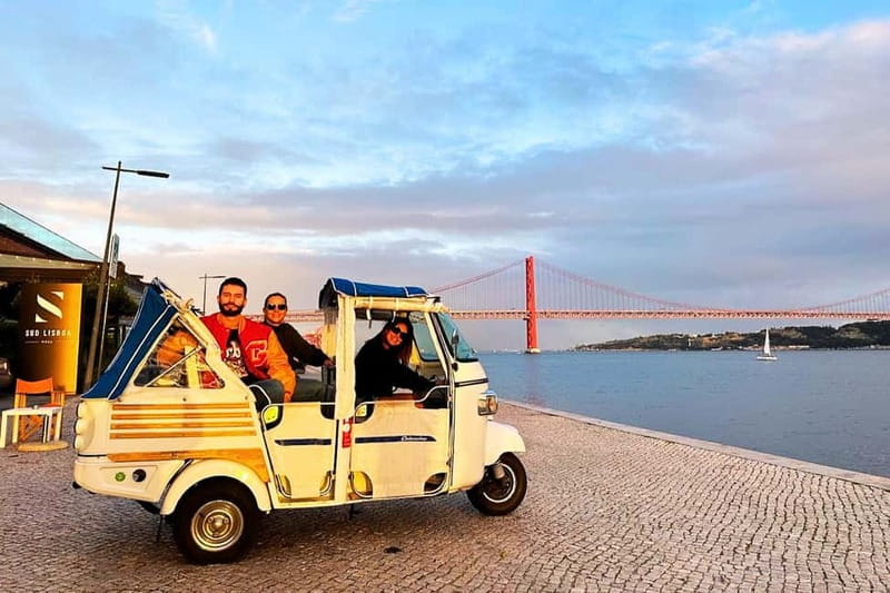 Lisbon: Belém Tuk Tuk Tour with Pastéis de Belém - Starting at Avenida da Liberdade