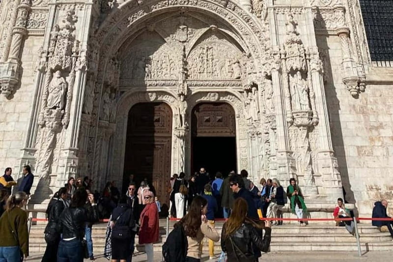 Lisbon: Belém Tuk Tuk Tour with Pastéis de Belém - Jerónimos Monastery and Portugal’s ocean routes