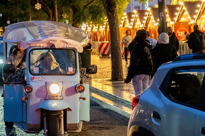 Lisbon Christmas Lights Tuk-Tuk Tour with Local Guide - What the electric tuk-tuk is like in winter