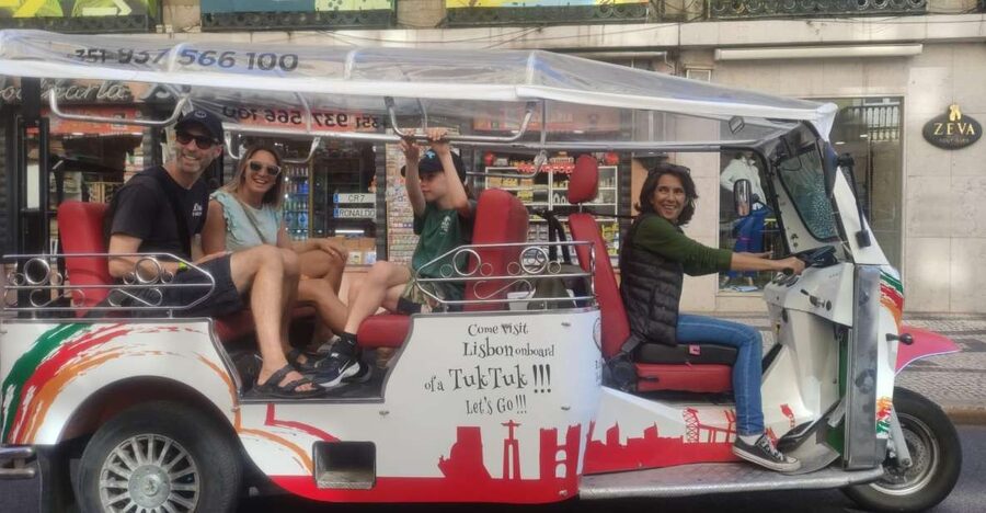 Lisbon: City Tour by Tuk Tuk - Choosing between 1.5, 3, and 6 hours