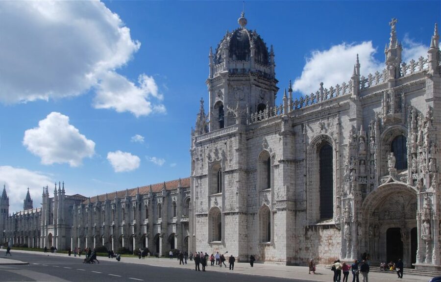 Lisbon: Discovering Belém Tuk Tuk Tour - What the $153 price really buys