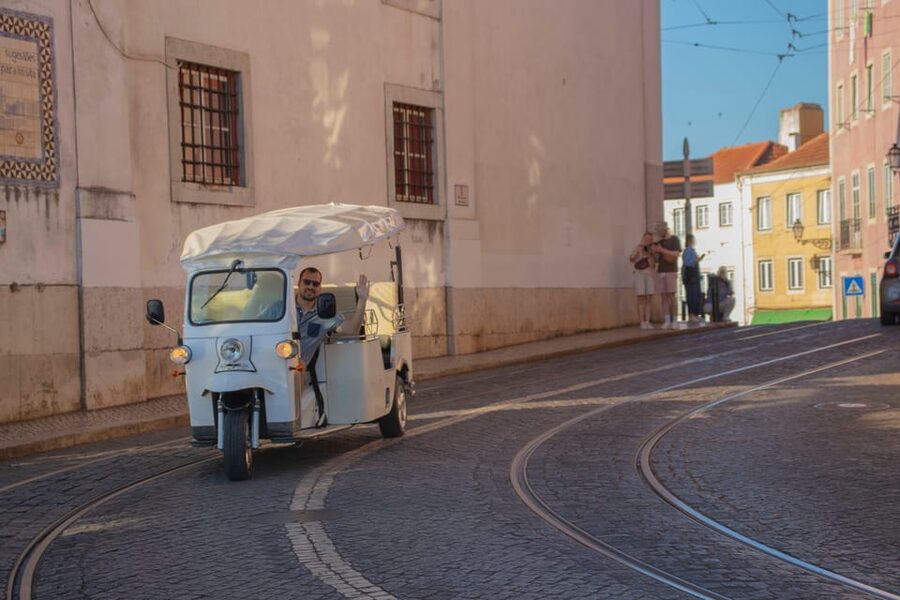 Lisbon: Early Morning TukTuk Tour - hotel/cruise ship pickup - Avenida da Liberdade closes the route