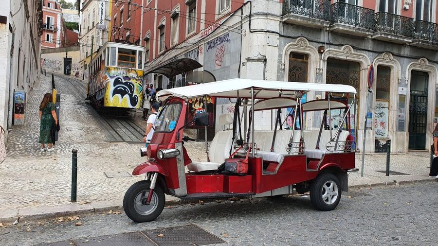 Lisbon: Electric Tuk Tuk Private Tour of the Seven Hills - Is $114 per person a fair price?