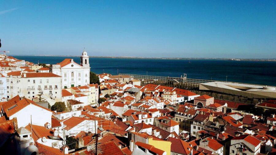 Lisbon Essentials 5H Tuk Tuk seightseeing Tour Free Pickup - A private group changes the value