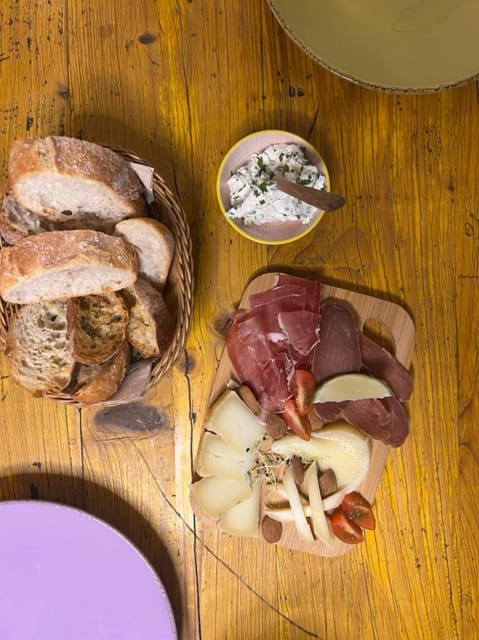 Lisbon: Food and Wine Tasting 4-Hours Tuk Tuk Tour - The one-hour Portuguese food and wine stop