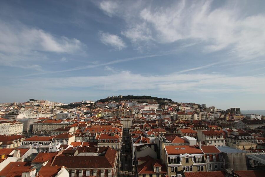 LISBON GRAND EXPERIENCE Tuktuk Tour in German - Bairro Alto, Chiado, and São Pedro de Alcântara
